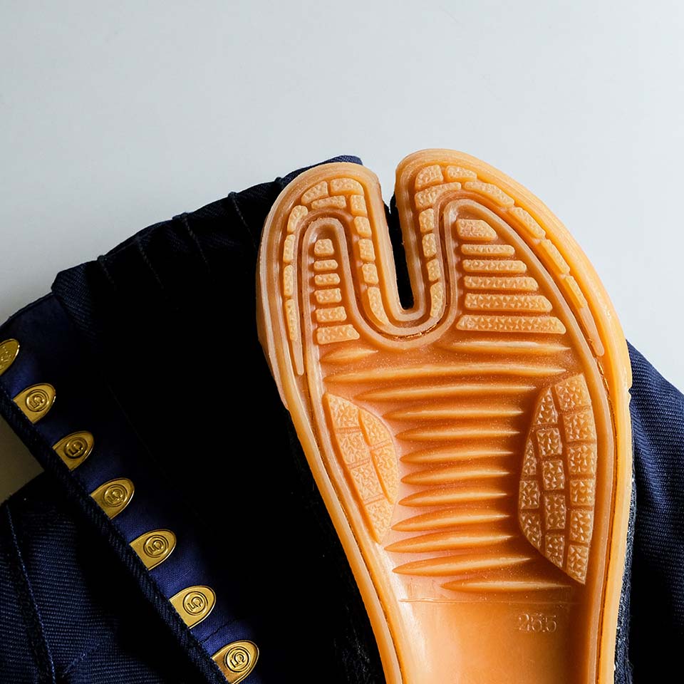 プロガード万年12枚　紺のつま先