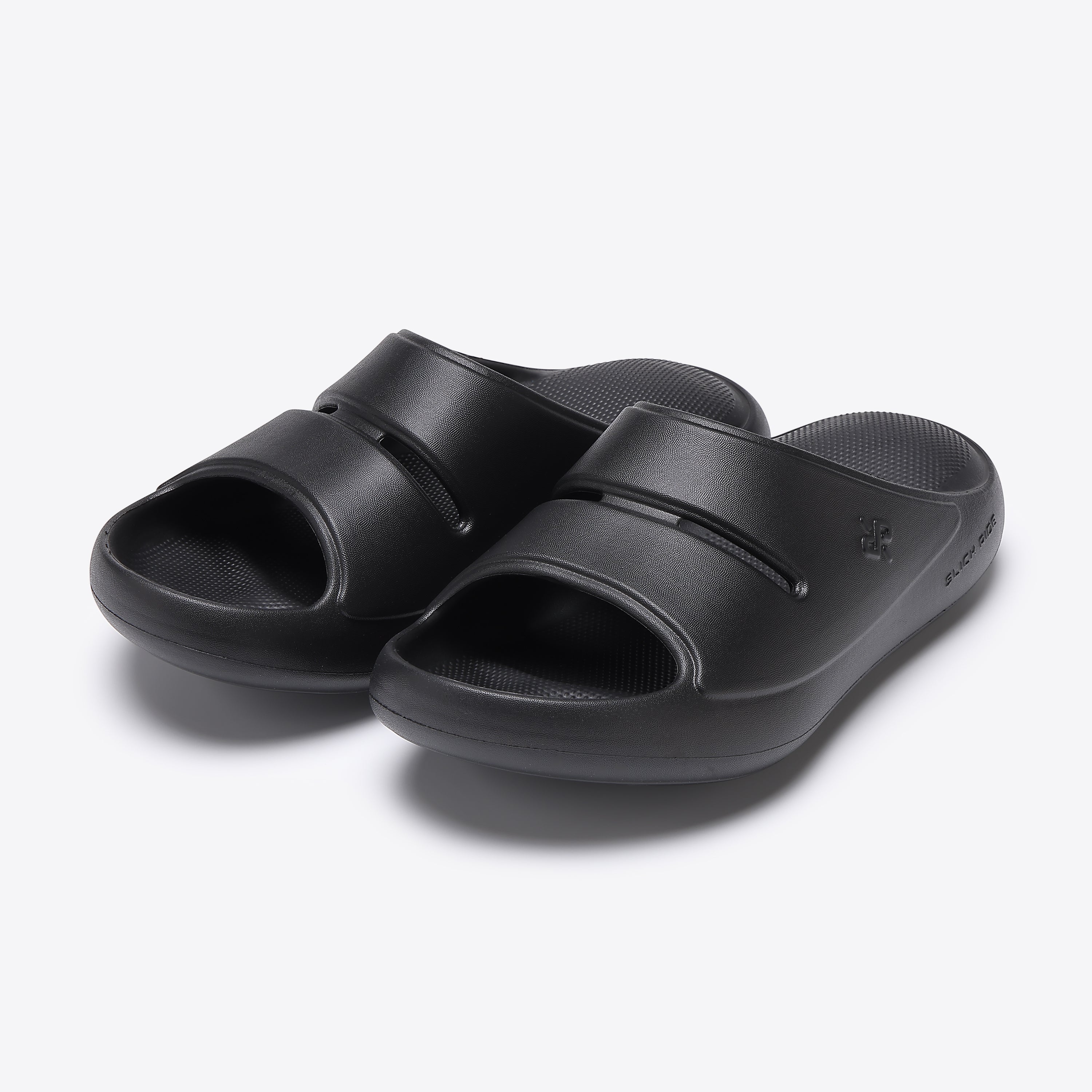 SLICK RIDE#80の両足