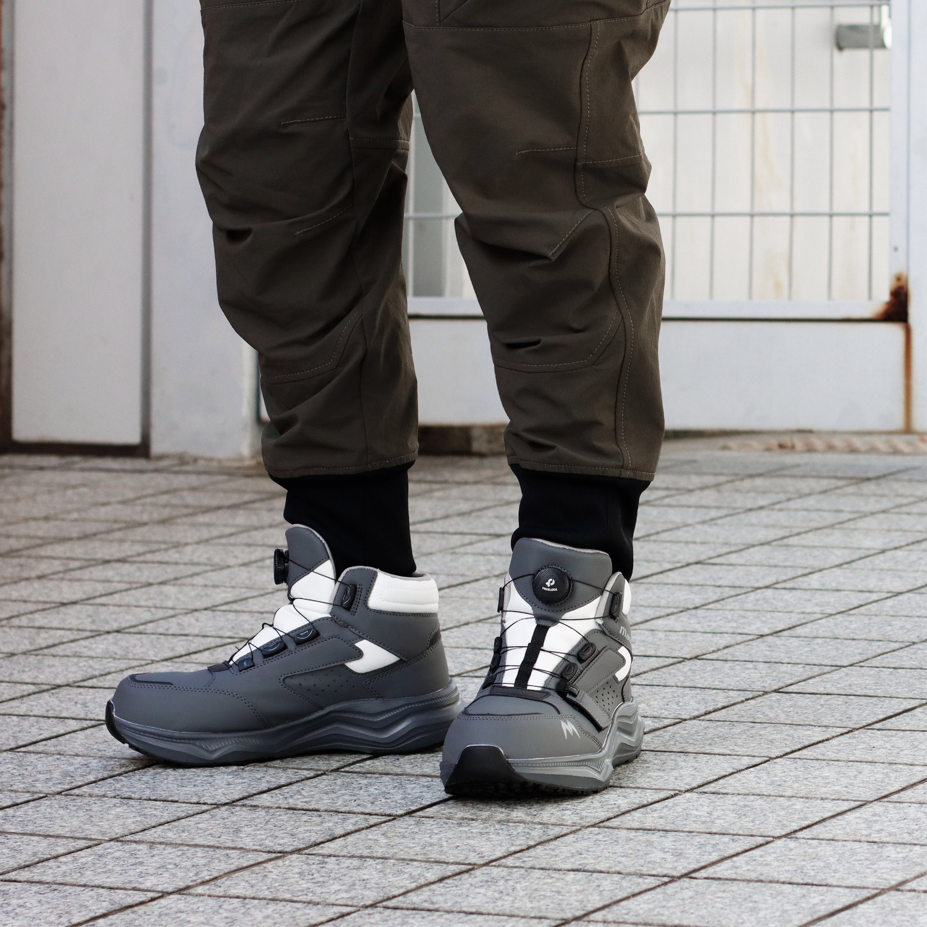 ダイヤルタイプのワークシューズ マンダムDIAL EZ＃969 着用画像